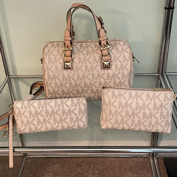 Grayson handbag wallet & makeup bag set (3) - Picture 3 of 16